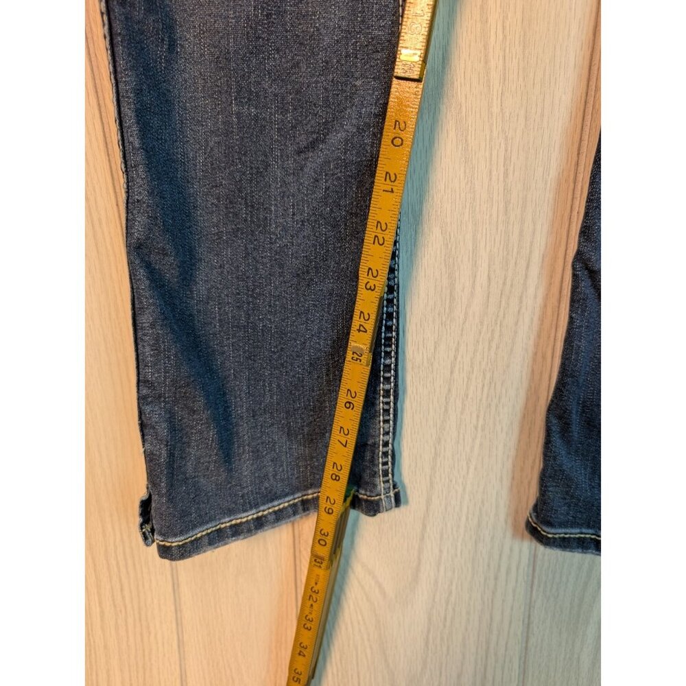 Silver Tuesday Bootcut Jeans Women Size 27/31  Mid Rise Distressed Blue Denim - Picture 12 of 12